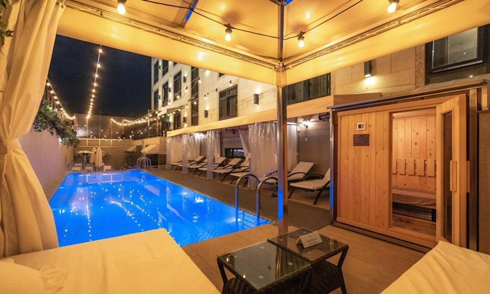 Daegu February Hotel Dongseongro Exterior foto